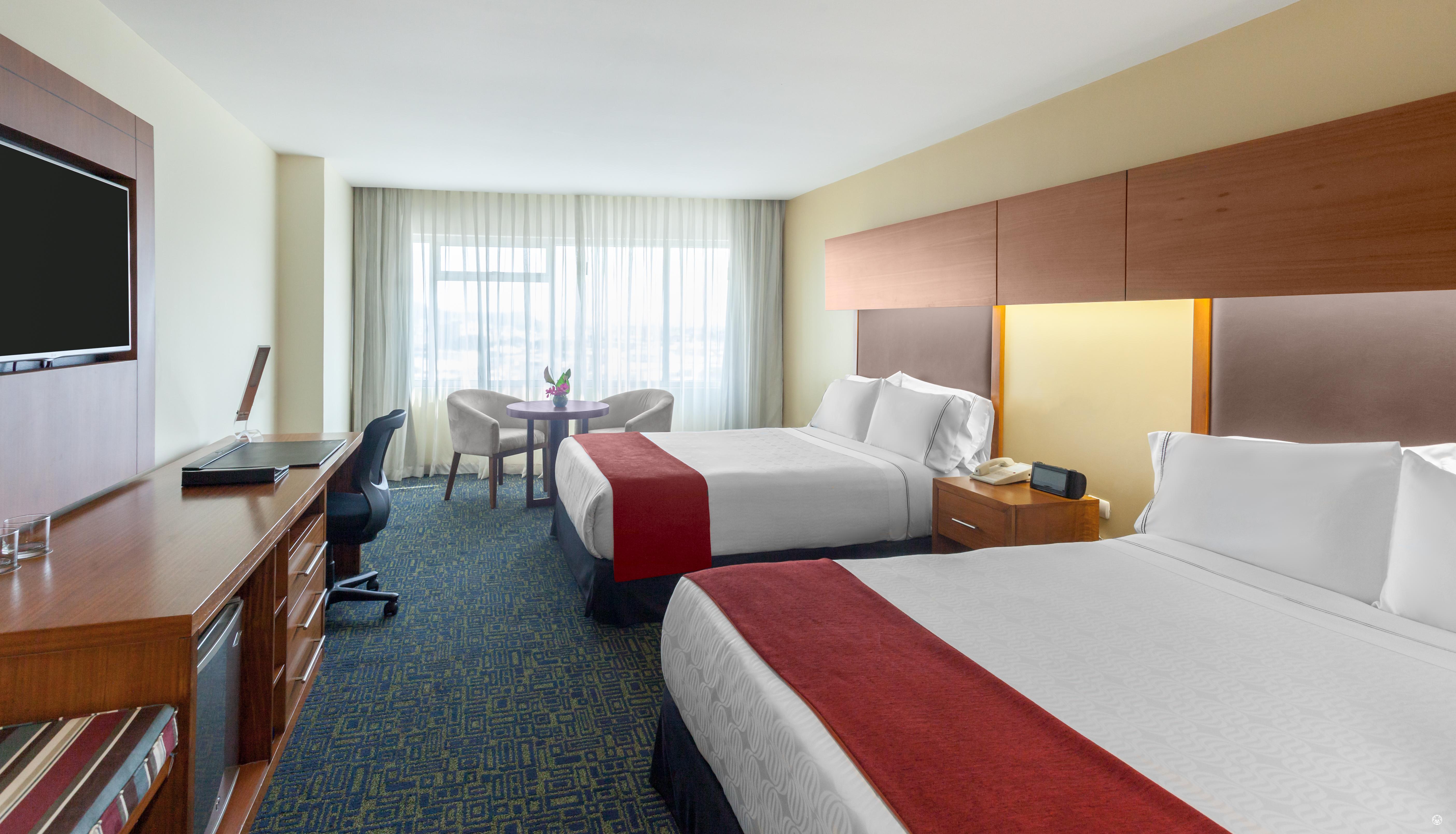 Tryp By Wyndham Guayaquil Airport Hotel Exterior foto A typical guest room at the Embassy Suites
