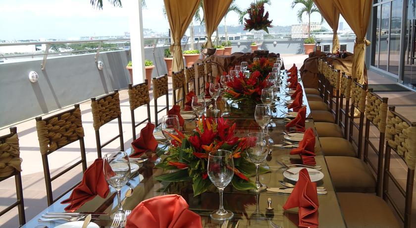Tryp By Wyndham Guayaquil Airport Hotel Exterior foto The Sky Bar